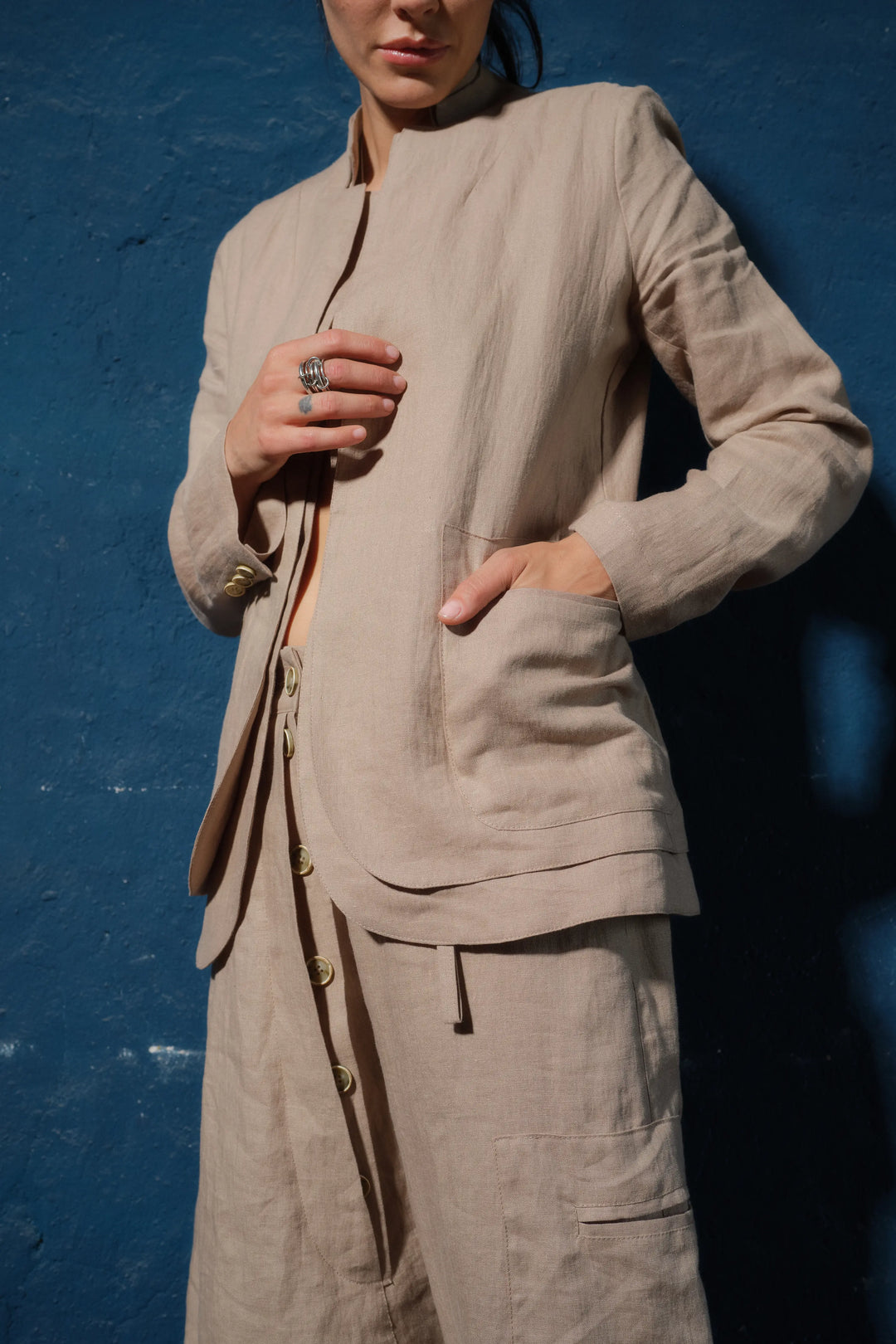 Exclusive Women's Linen Blazer with Dual Lapels and a Touch of Glamour