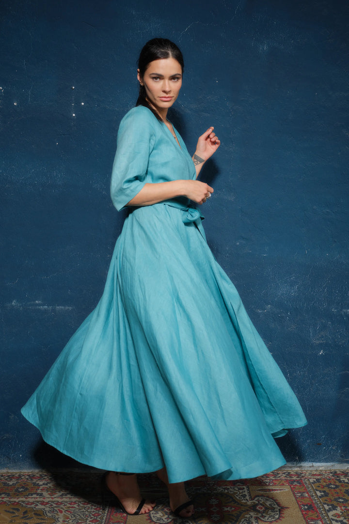 Sophisticated and Stylish Blue-Green Dress - Modern Fashion