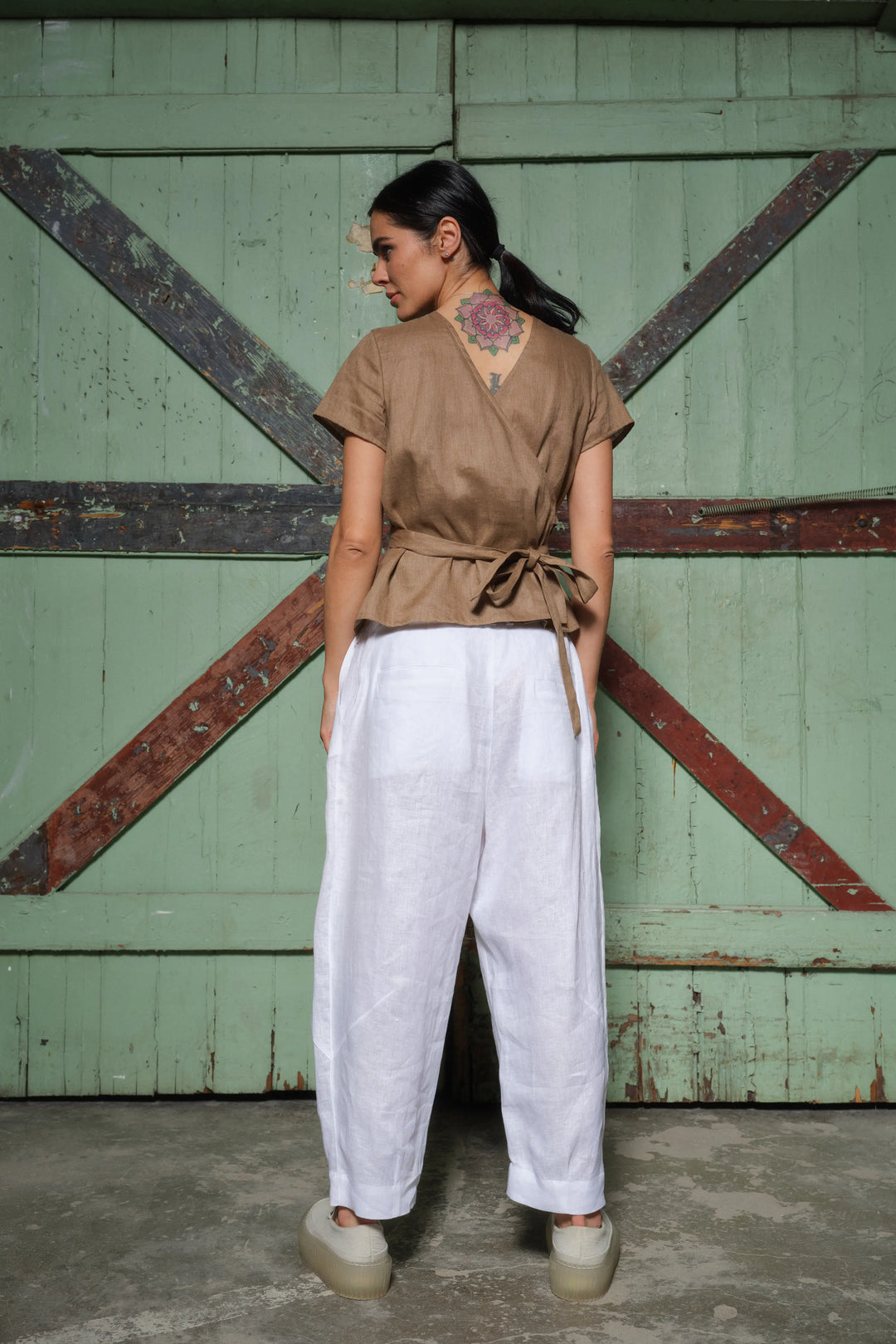 White Linen Japanese Style Pegged Pants - Side Pockets