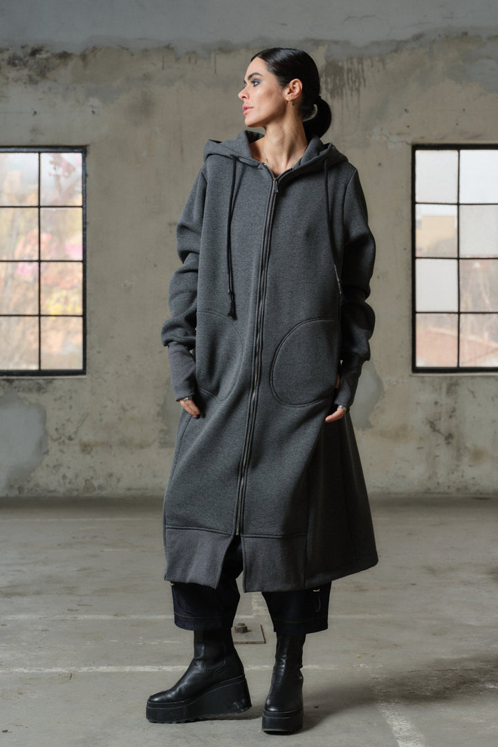 Extra long organic cotton warm sweatshirt with hood