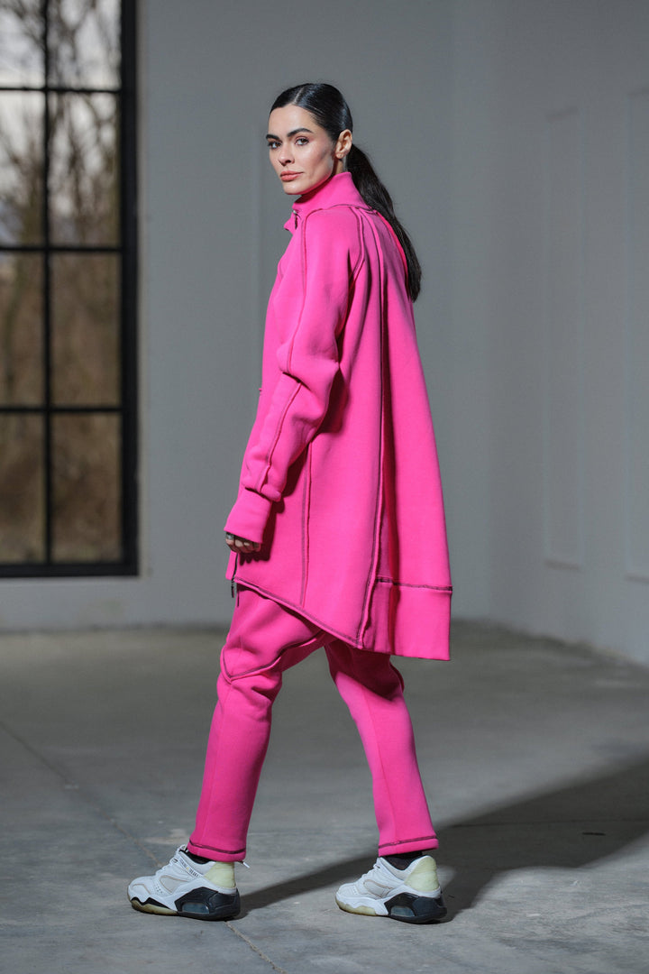 Asymmetrical oversized cotton sweatshirt in fuchsia