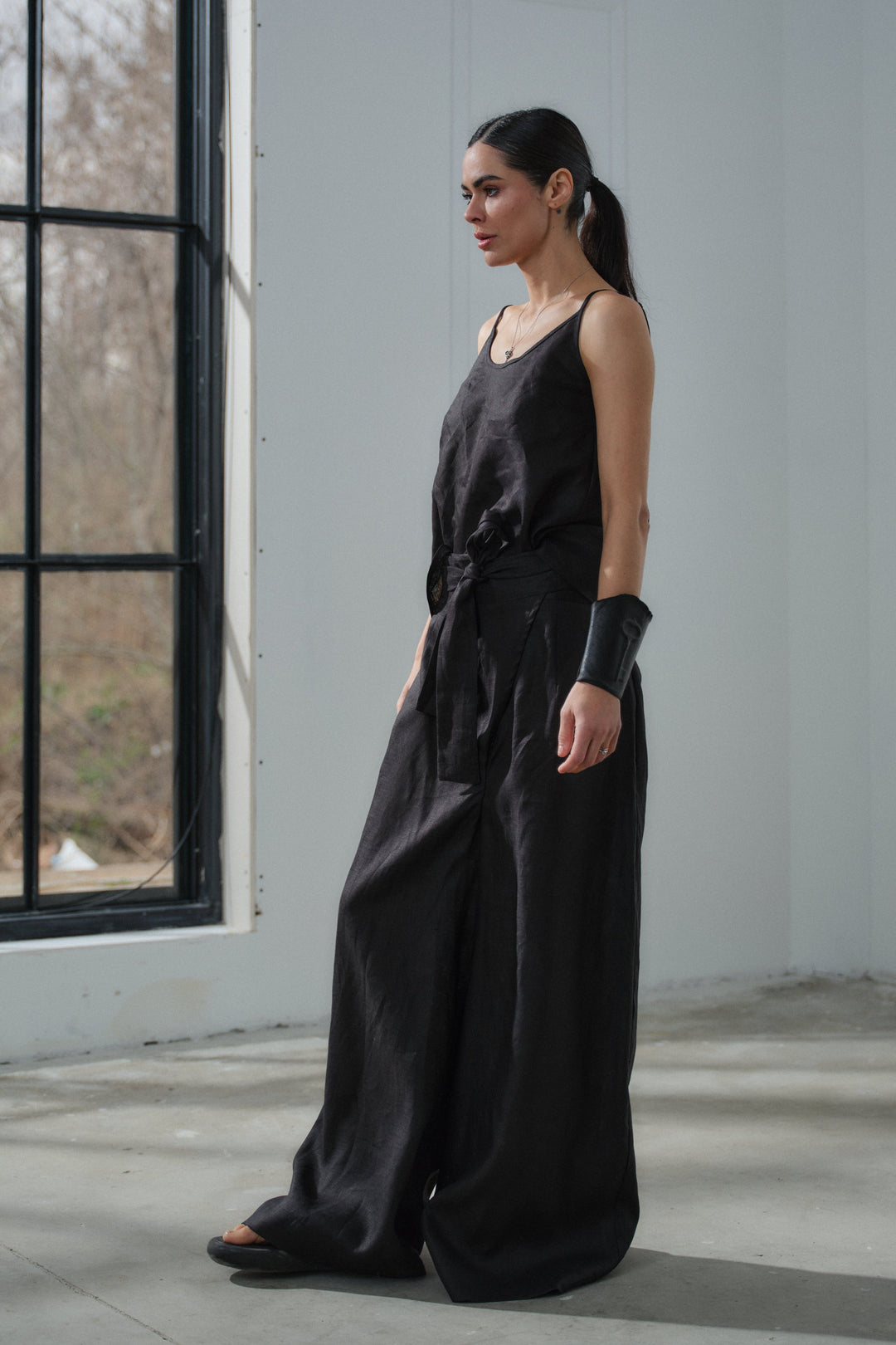 Black wide leg linen wrap pants