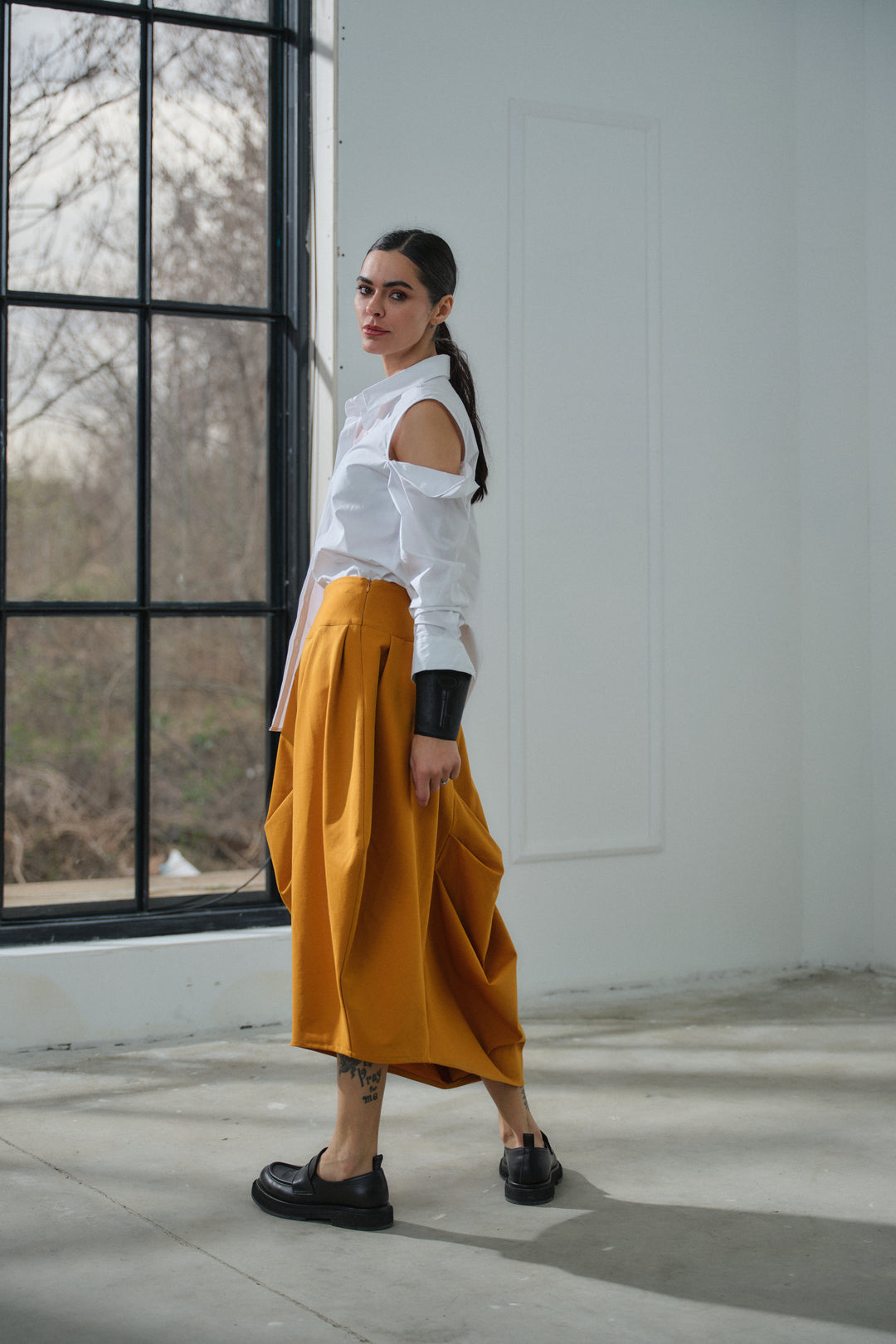 Asymmetrical viscose midi skirt