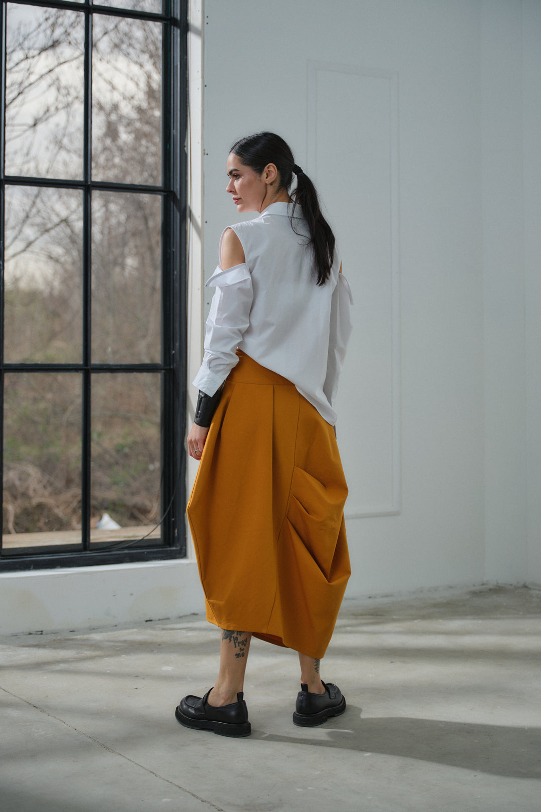 Asymmetrical viscose midi skirt