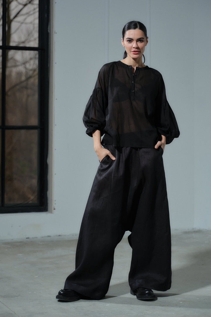 Black voluminous sleeves cotton blouse