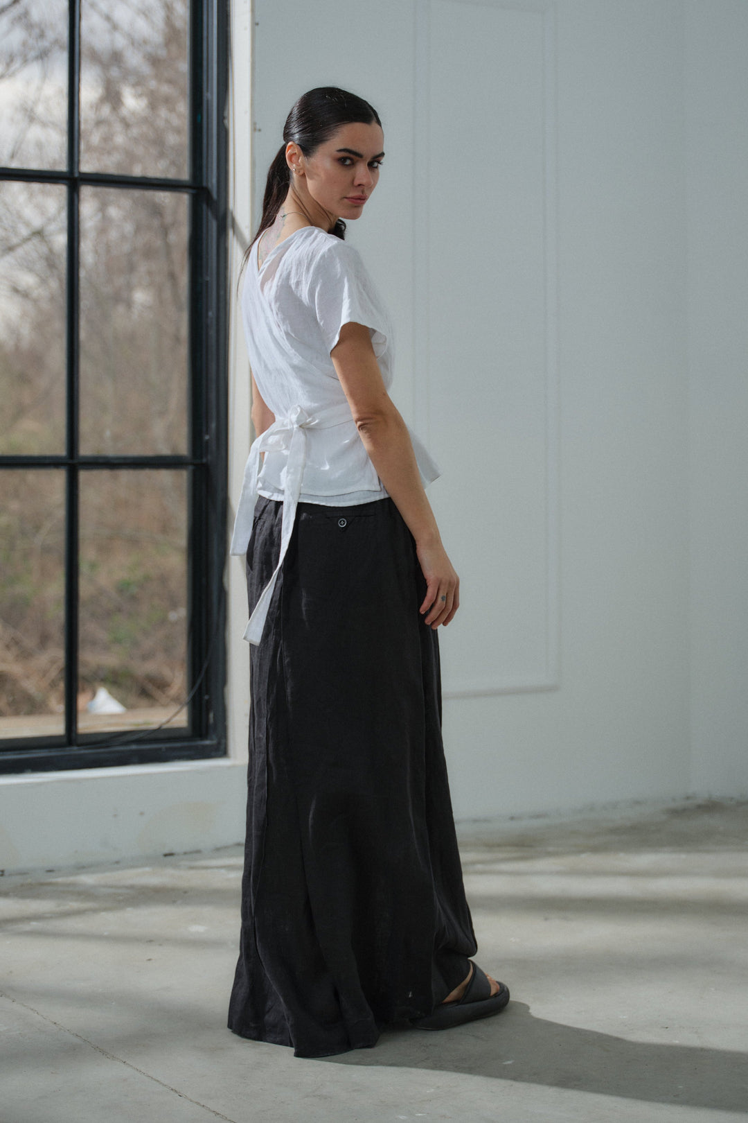 Black wide leg linen pants