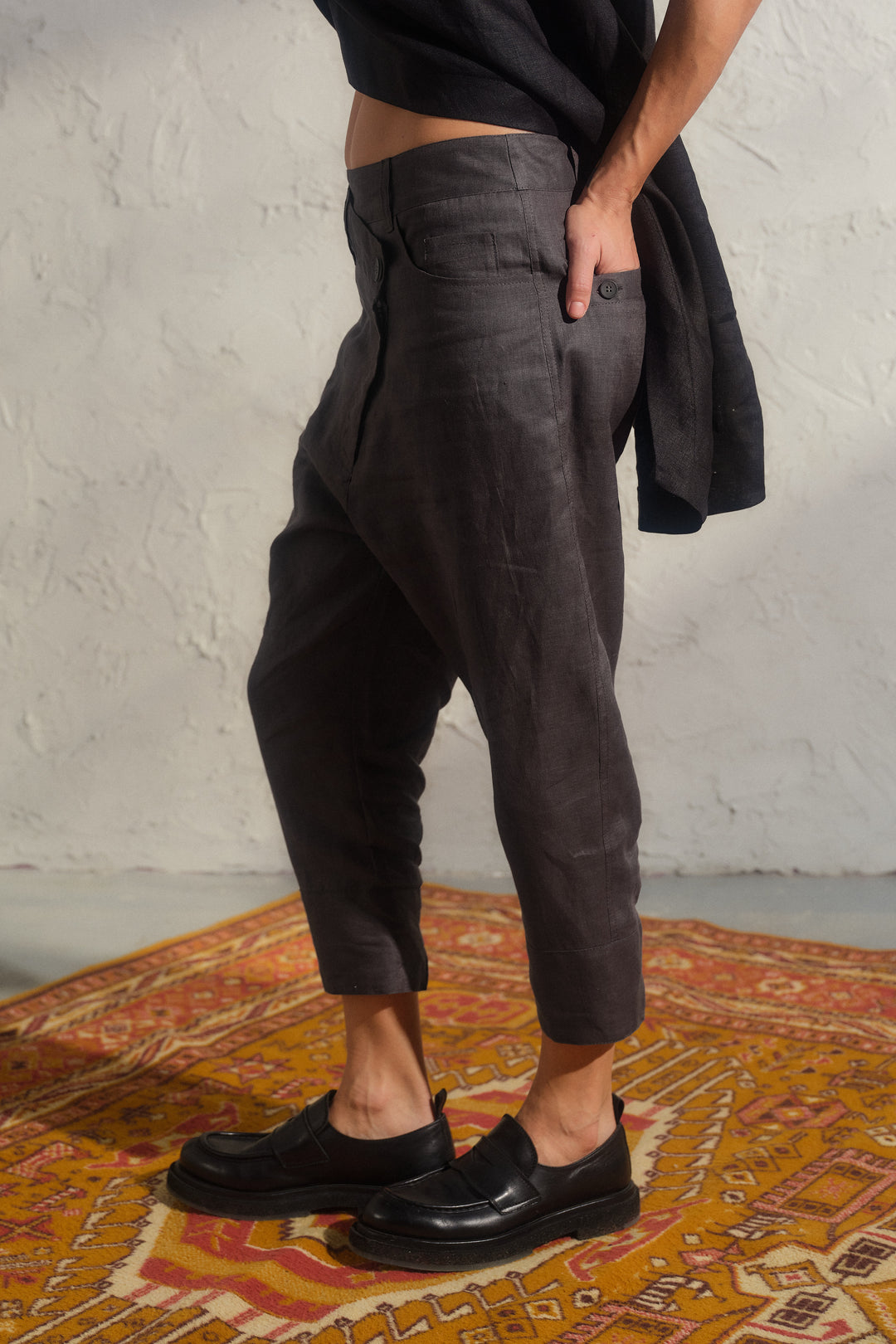 Summer linen baggy pants in Dark grey