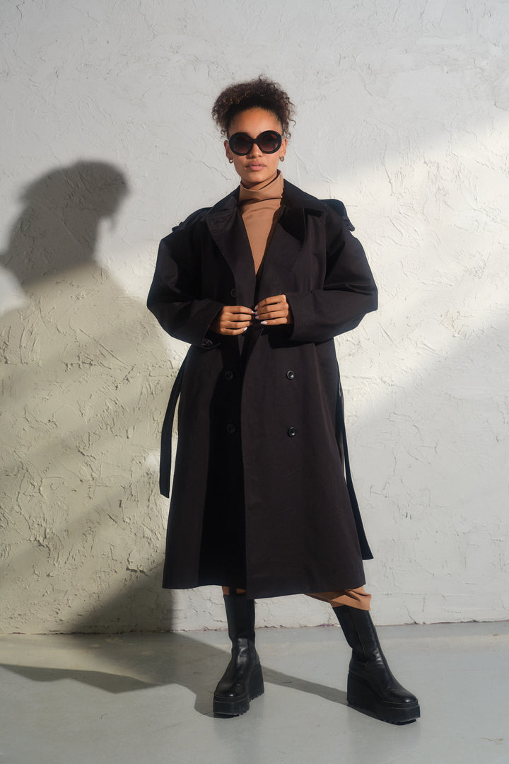 Double breasted trench coat in black