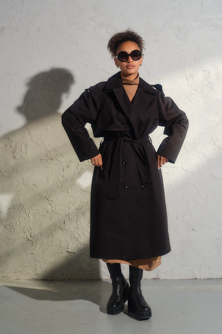 Double breasted trench coat in black