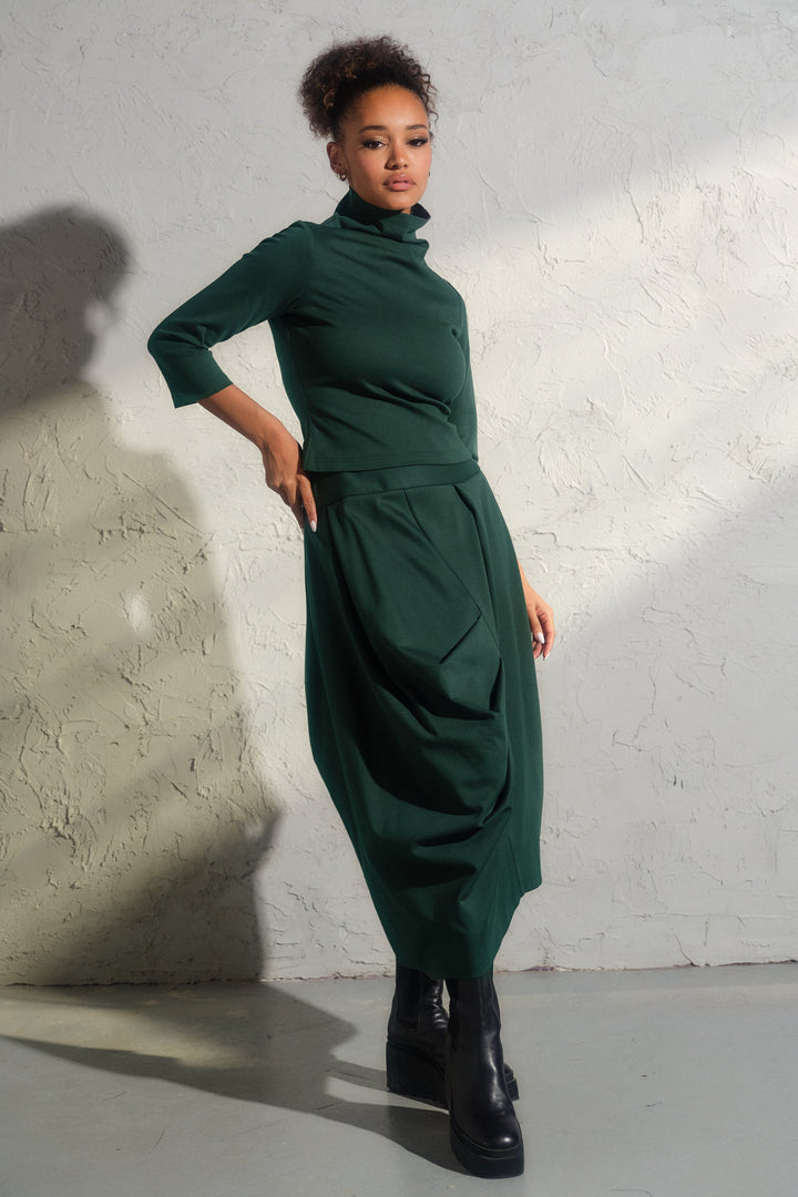 Asymmetrical viscose midi skirt in emerald green