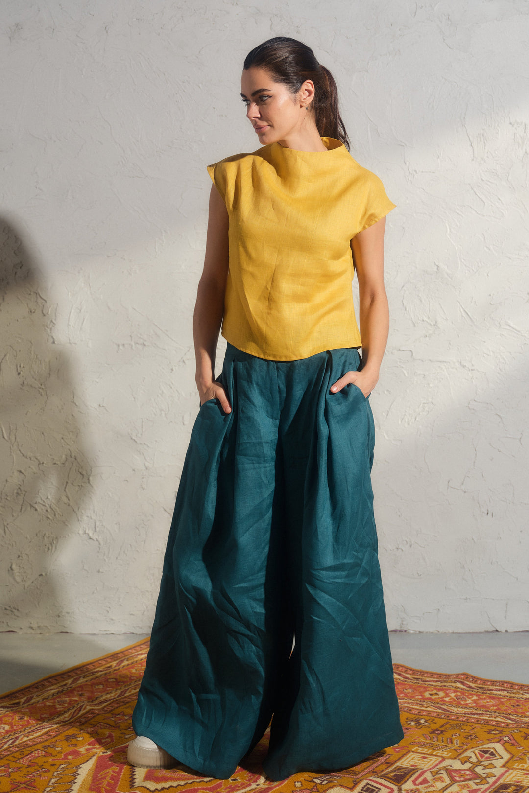 Wide leg petrol blue linen pants with pleats