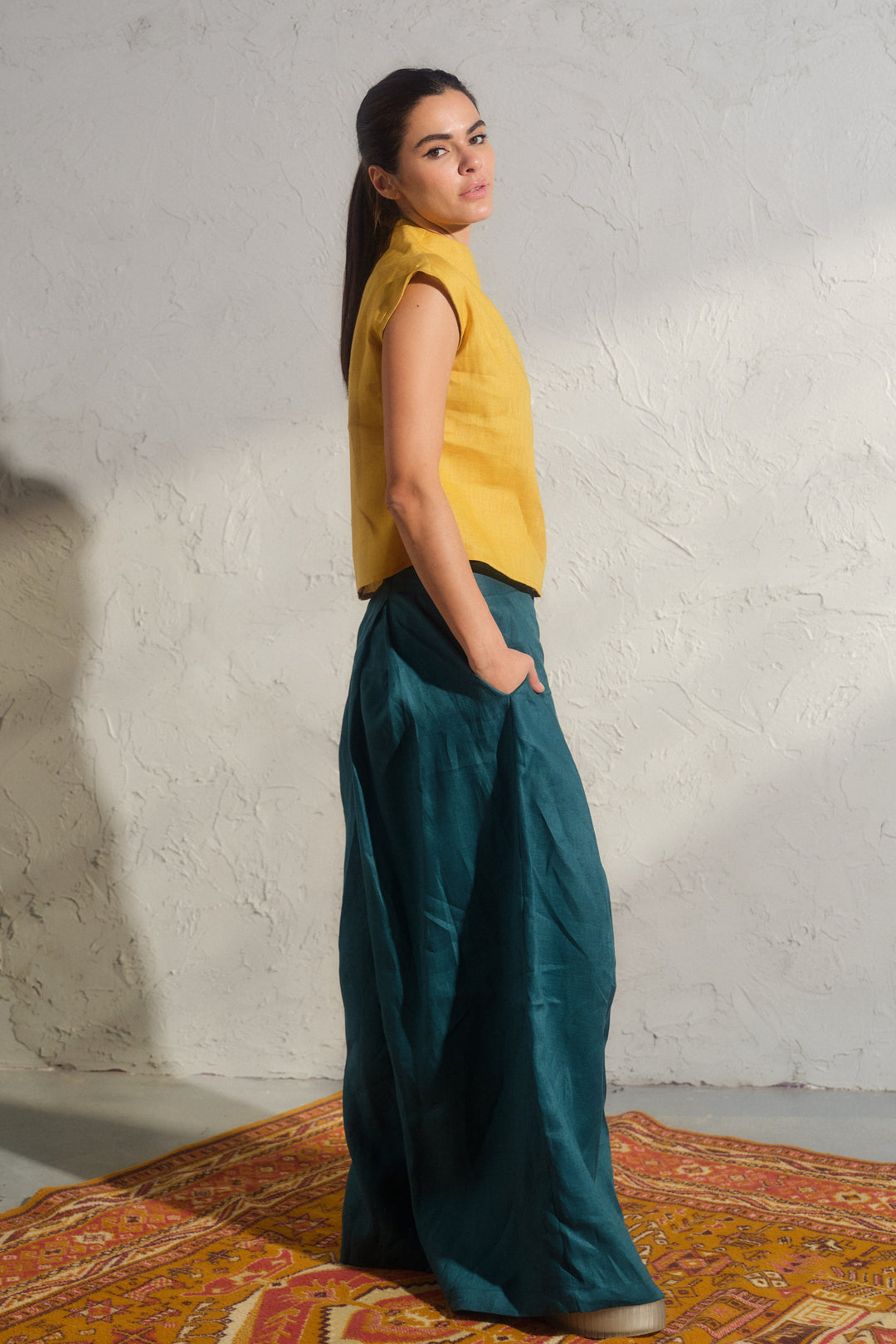 Wide leg petrol blue linen pants with pleats