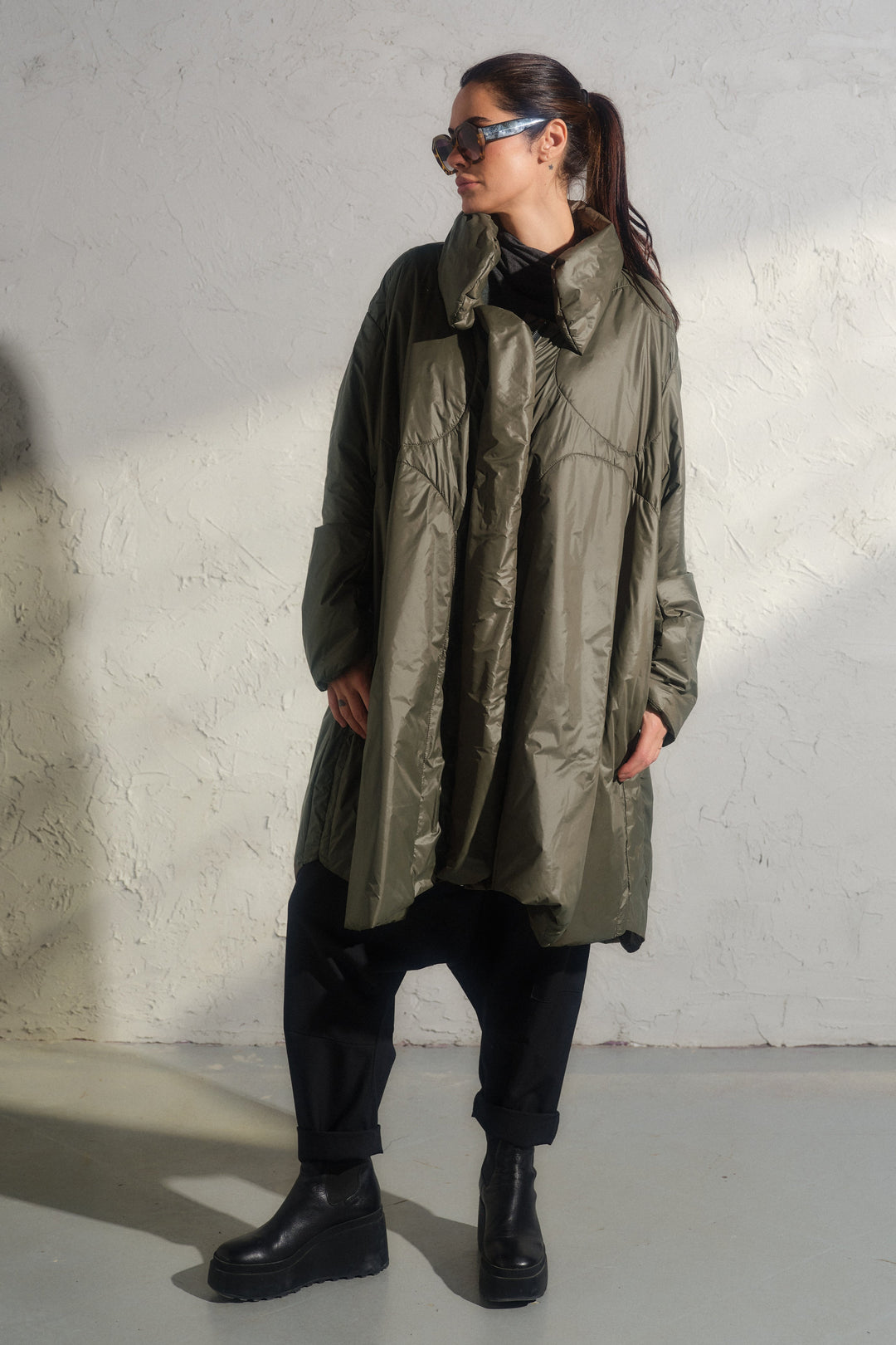 Avant Garde Women's Quilted Jacket in Khaki