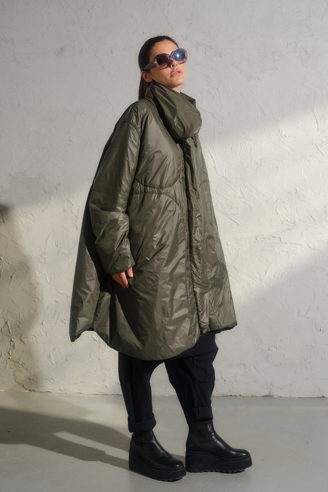 Avant Garde Women's Quilted Jacket in Khaki