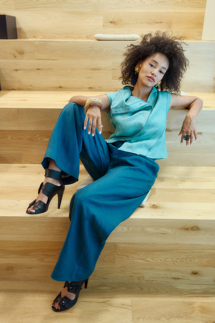 Sculptural Linen top in Green Tea
