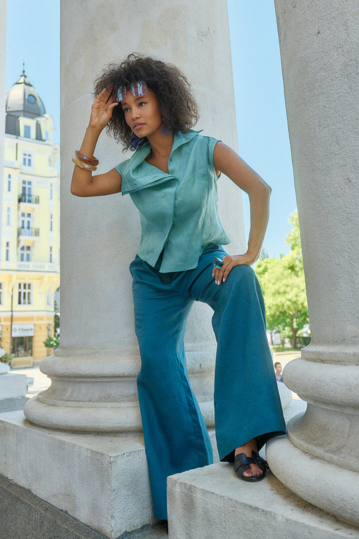 Sculptural Linen top in Green Tea