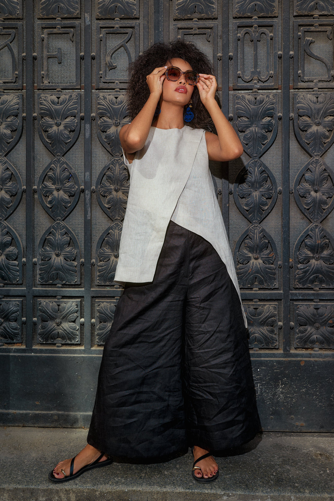 Avant-Garde Wide Leg Linen Palazzo Pants