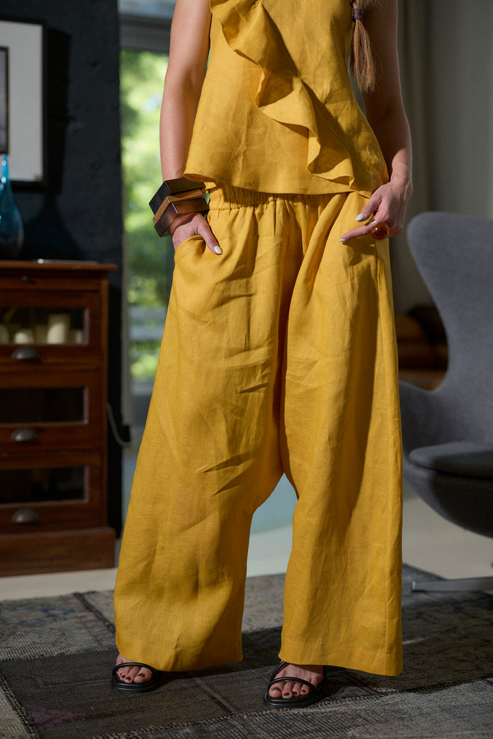 Linen harem pants in mustard