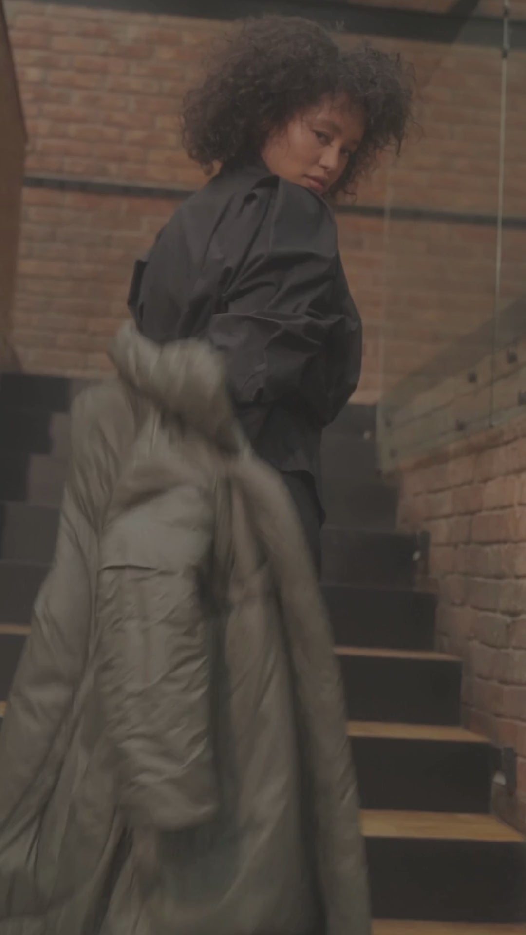 Voluminous sleeves black cotton shirt 