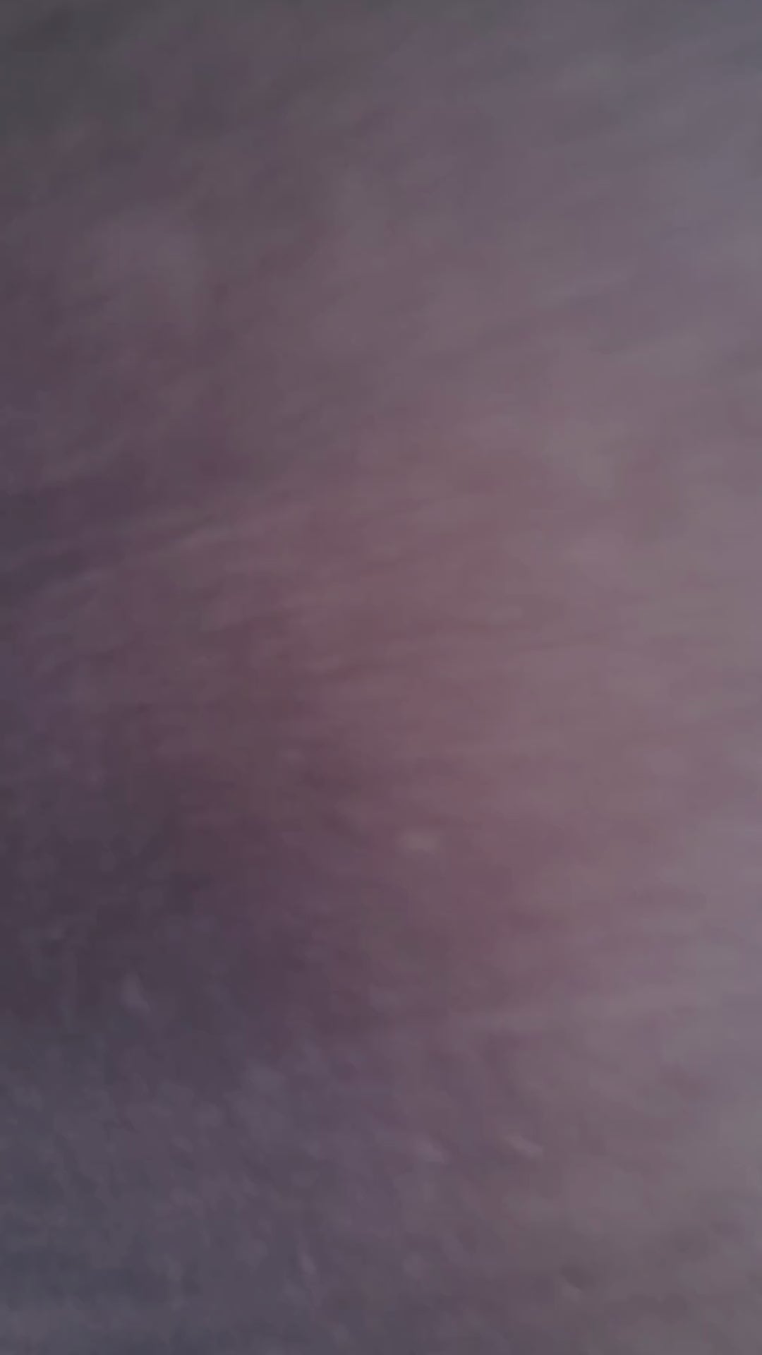 Avantgardistisches weißes Sommerleinenkleid