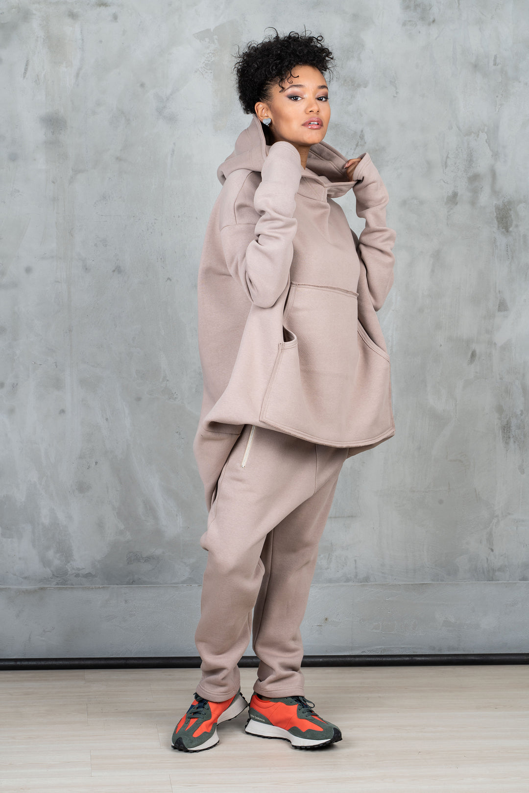 Asymmetrical activewear tracksuit set of sweatshirt and sweatpants