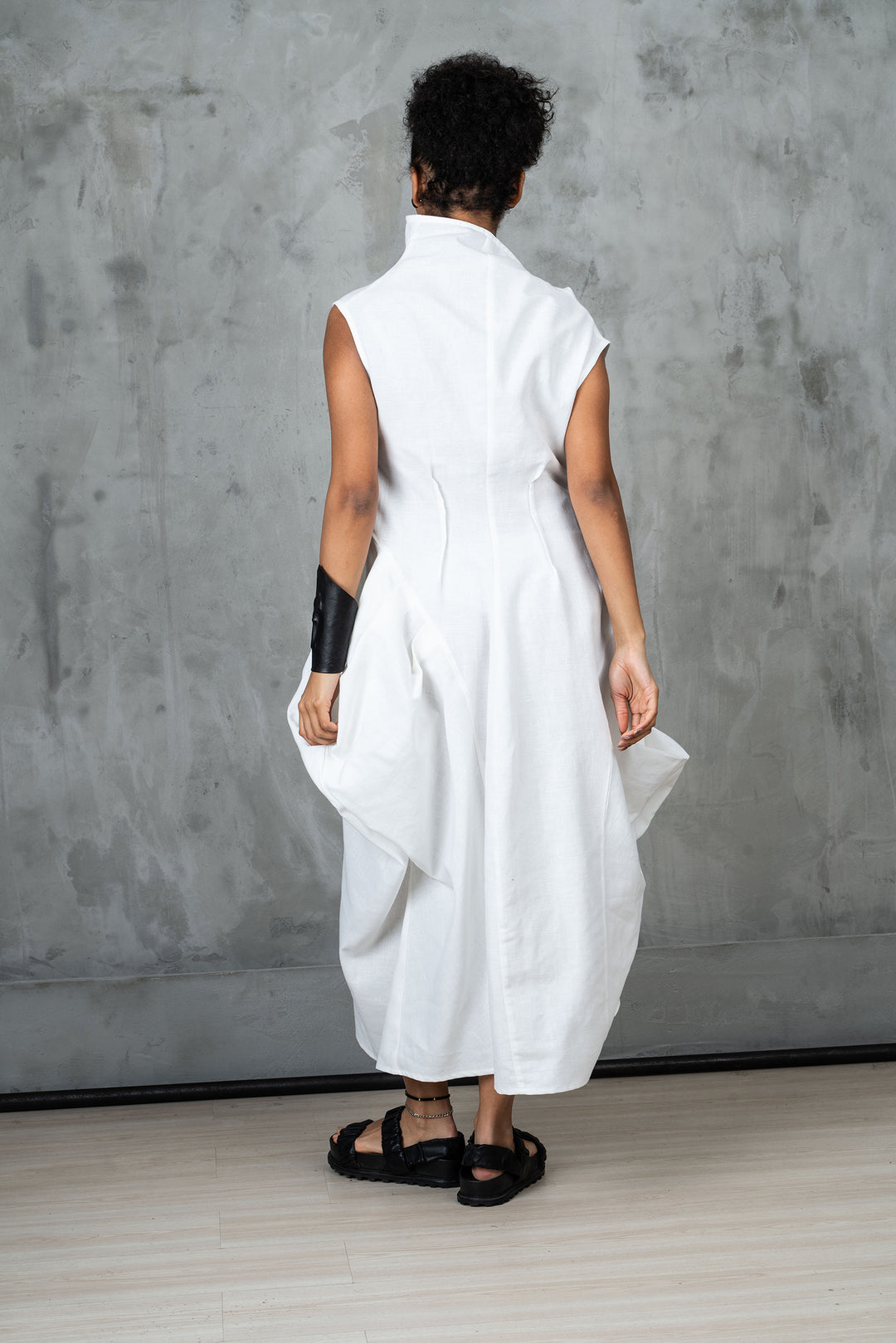 Summer Avant-Garde Linen Maxi Dress