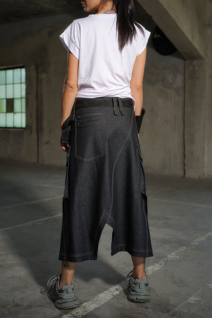 Long denim cargo skirt with low waist, Utility wrap skirt with cargo pockets, Black maxi denim skirt, Jean skirt, Techwear